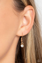 Load image into Gallery viewer, Paparazzi's Sleek Sophistication - Gold necklace