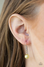 Load image into Gallery viewer, Paparazzi's Teardrop Serenity - Yellow Pearl necklace