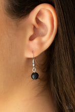 Load image into Gallery viewer, Paparazzi's Sandstone Oasis - Black necklace