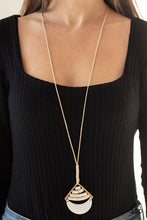 Load image into Gallery viewer, Paparazzi's Beach Beam - Gold Urban necklace