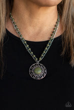 Load image into Gallery viewer, Paparazzi's Sahara Suburb - Green necklace