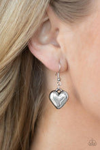 Load image into Gallery viewer, Paparazzi's Chicly Cupid - Silver necklace