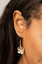 Load image into Gallery viewer, Paparazzi's Homegrown Glamour - Gold necklace