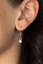 Load image into Gallery viewer, Paparazzi's Petunia Palace - Blue necklace