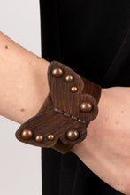 Load image into Gallery viewer, Paparazzi's Butterfly Farm - Copper Urban bracelet
