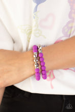 Load image into Gallery viewer, Paparazzi's Dip and Dive - Purple bracelet
