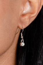 Load image into Gallery viewer, Paparazzi's Glitz and GLOW - White necklace
