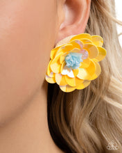 Load image into Gallery viewer, Paparazzi's Floating Florals - Yellow post earrings
