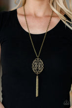 Load image into Gallery viewer, Paparazzi's A MANDALA Of the People - Brass necklace
