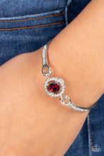 Load image into Gallery viewer, Paparazzi's Focused and Fabulous - Purple bracelet
