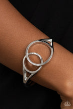 Load image into Gallery viewer, Paparazzi's Scope of Expertise - White bracelet
