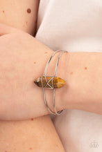 Load image into Gallery viewer, Paparazzi's Terra Transcendence - Brown bracelet
