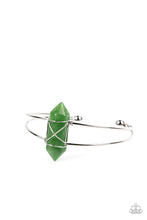 Load image into Gallery viewer, Paparazzi's Terra Transcendence - Green bracelet
