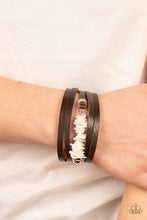 Load image into Gallery viewer, Paparazzi's Tropical Trek - White Urban bracelet
