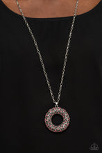 Load image into Gallery viewer, Paparazzi's Wintry Wreath - Pink necklace
