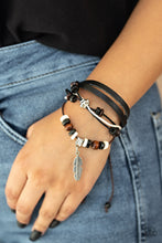 Load image into Gallery viewer, Paparazzi's Mountain Bird - Urban Black bracelet

