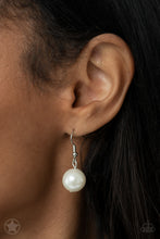 Load image into Gallery viewer, Paparazzi's Designated Diva - White Pearl necklace (Blockbusters)
