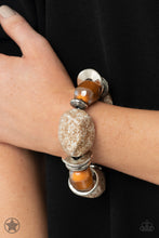 Load image into Gallery viewer, Paparazzi's Glaze Of Glory - Peach bracelet (Blockbusters)
