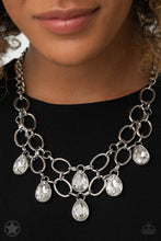 Load image into Gallery viewer, Paparazzi's Show-Stopping Shimmer - White (Blockbusters)

