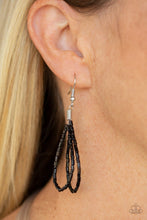 Load image into Gallery viewer, Paparazzi's Catwalk Queen - Black Seed Beads necklace
