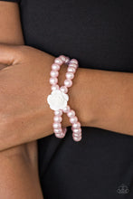 Load image into Gallery viewer, Paparazzi's Posh and Posy - Pink Pearl bracelet
