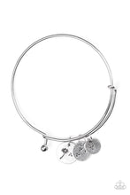 Load image into Gallery viewer, Paparazzi's  Dreamy Dandelions - Silver bracelet
