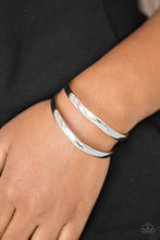 Load image into Gallery viewer, Paparazzi's Palm Trees and Pyramids - Silver bracelet
