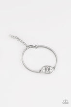 Load image into Gallery viewer, Paparazzi's Definitely Dashing - White bracelet
