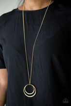 Load image into Gallery viewer, Paparazzi's Front and EPICENTER - Gold necklace
