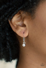 Load image into Gallery viewer, Paparazzi's Stylishly Square - Green necklce
