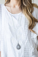 Load image into Gallery viewer, Paparazzi's Total Tranquility - Silver necklace
