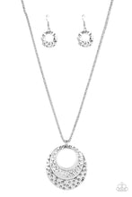 Load image into Gallery viewer, Paparazzi's Texture Trio - Silver necklace
