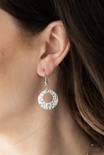Load image into Gallery viewer, Paparazzi's Texture Trio - Silver necklace
