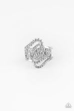 Load image into Gallery viewer, Paparazzi's Make Waves - Silver ring
