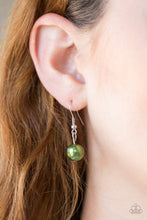 Load image into Gallery viewer, Paparazzi's Uptown Talker - Green Pearl necklace
