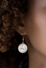 Load image into Gallery viewer, Paparazzi's She Sparkles On - Copper necklace
