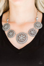 Load image into Gallery viewer, Paparazzi's Written In The STAR LILIES - White necklace
