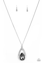 Load image into Gallery viewer, Paparazzi's Notorious Noble - Silver necklace
