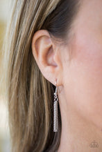 Load image into Gallery viewer, Paparazzi's Triple Shimmer - Black necklace
