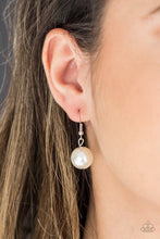 Load image into Gallery viewer, Paparazzi's Take Note - White Pearl necklace

