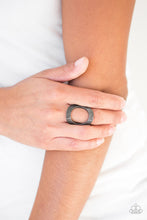 Load image into Gallery viewer, Paparazzi's Tour de Contour - Black ring
