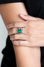 Load image into Gallery viewer, Paparazzi's Tropical Flora - Green ring
