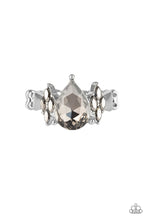 Load image into Gallery viewer, Paparazzi's Yas Queen - Silver ring
