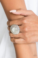 Load image into Gallery viewer, Paparazzi's Garden Garland - White ring

