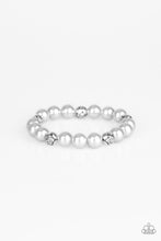 Load image into Gallery viewer, Paparazzi's Poised For Perfection - Silver Pearl bracelet
