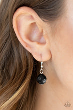 Load image into Gallery viewer, Paparazzi's Treasure Shore - Black necklace
