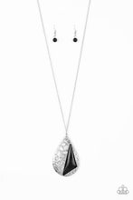 Load image into Gallery viewer, Paparazzi's Impressive Edge - Black necklace
