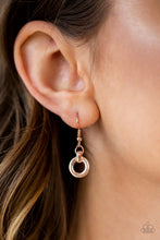 Load image into Gallery viewer, Paparazzi's Going In Circles - Rose Gold necklace
