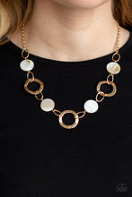 Load image into Gallery viewer, Paparazzi's Bermuda Bliss - Gold necklace

