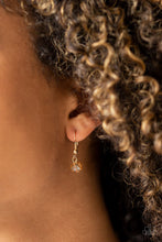 Load image into Gallery viewer, Paparazzi's Dare To Dazzle - Gold necklace
